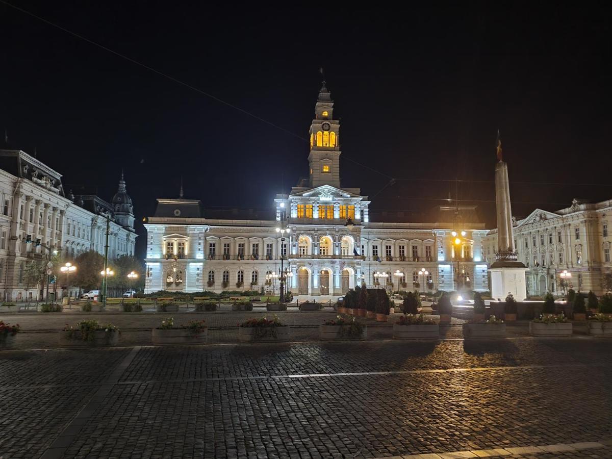☆ Bulevard Apartments ☆ Arad Extérieur photo